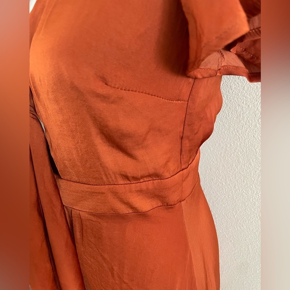 Francesca's rust-orange satin flutter sleeve high-low midi dress front tie knot - Picture 6 of 12